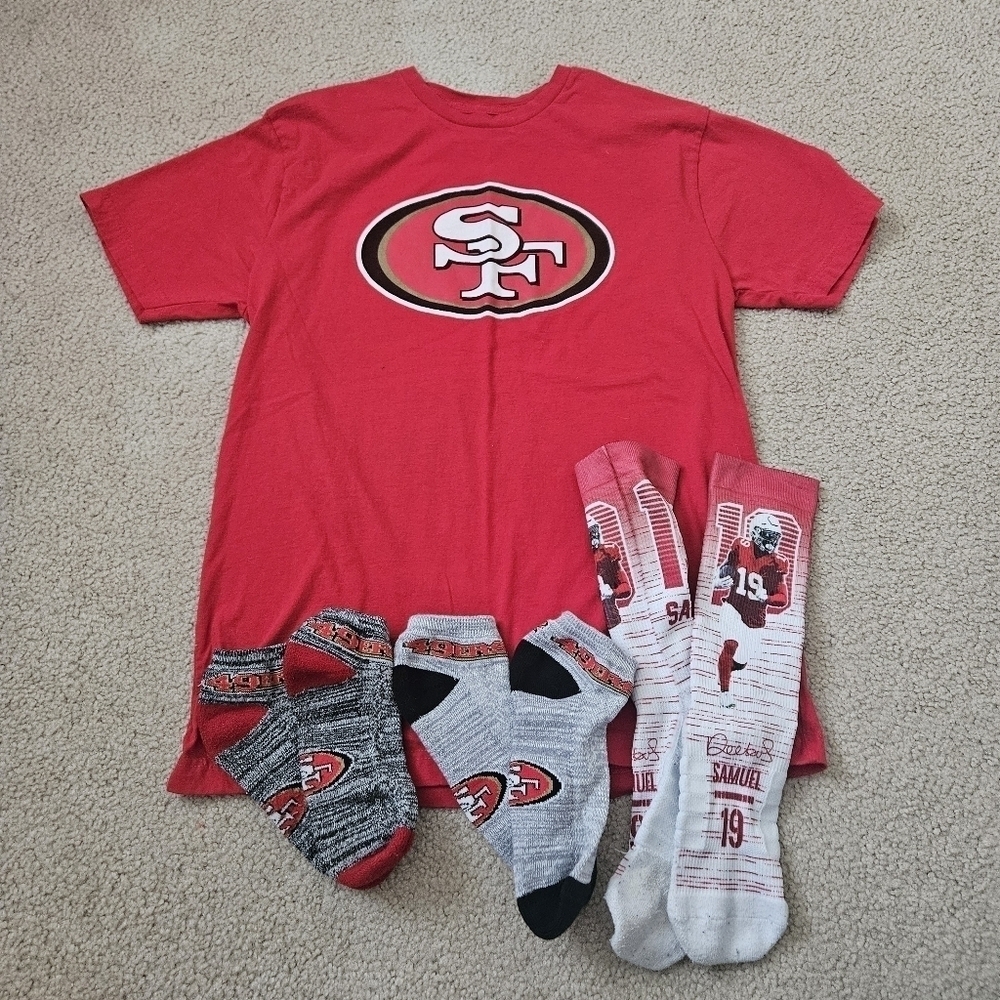 San Francisco 49ers Tshirt Sock Lot M